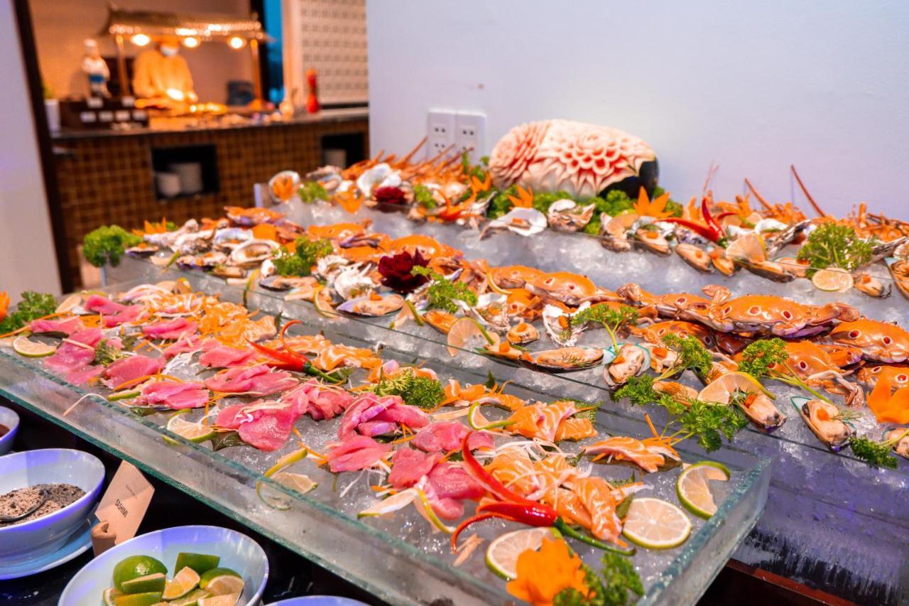Allegro Hoi An . A Little Luxury Hotel & Spa Eksteriør billede Seafood on ice
