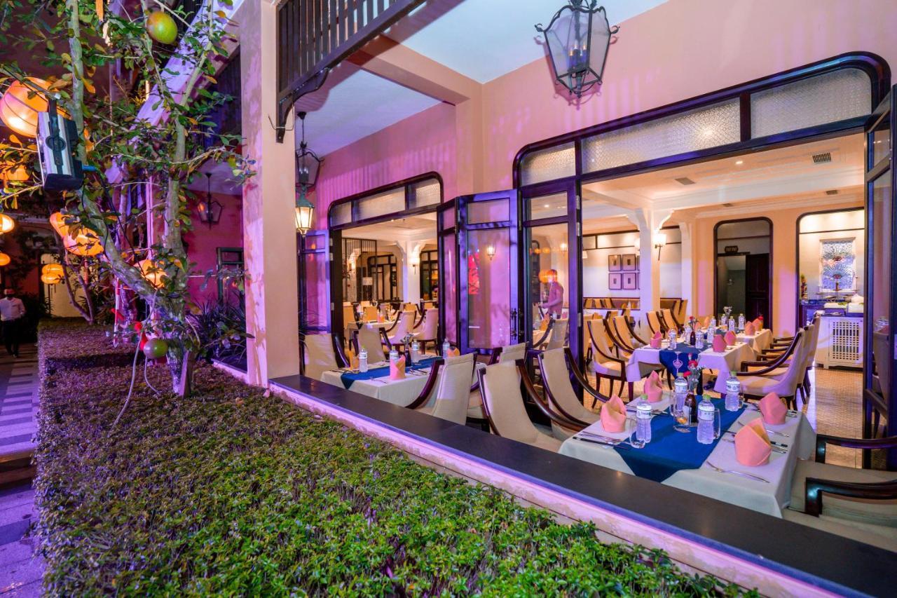 Allegro Hoi An . A Little Luxury Hotel & Spa Eksteriør billede The restaurant at the hotel