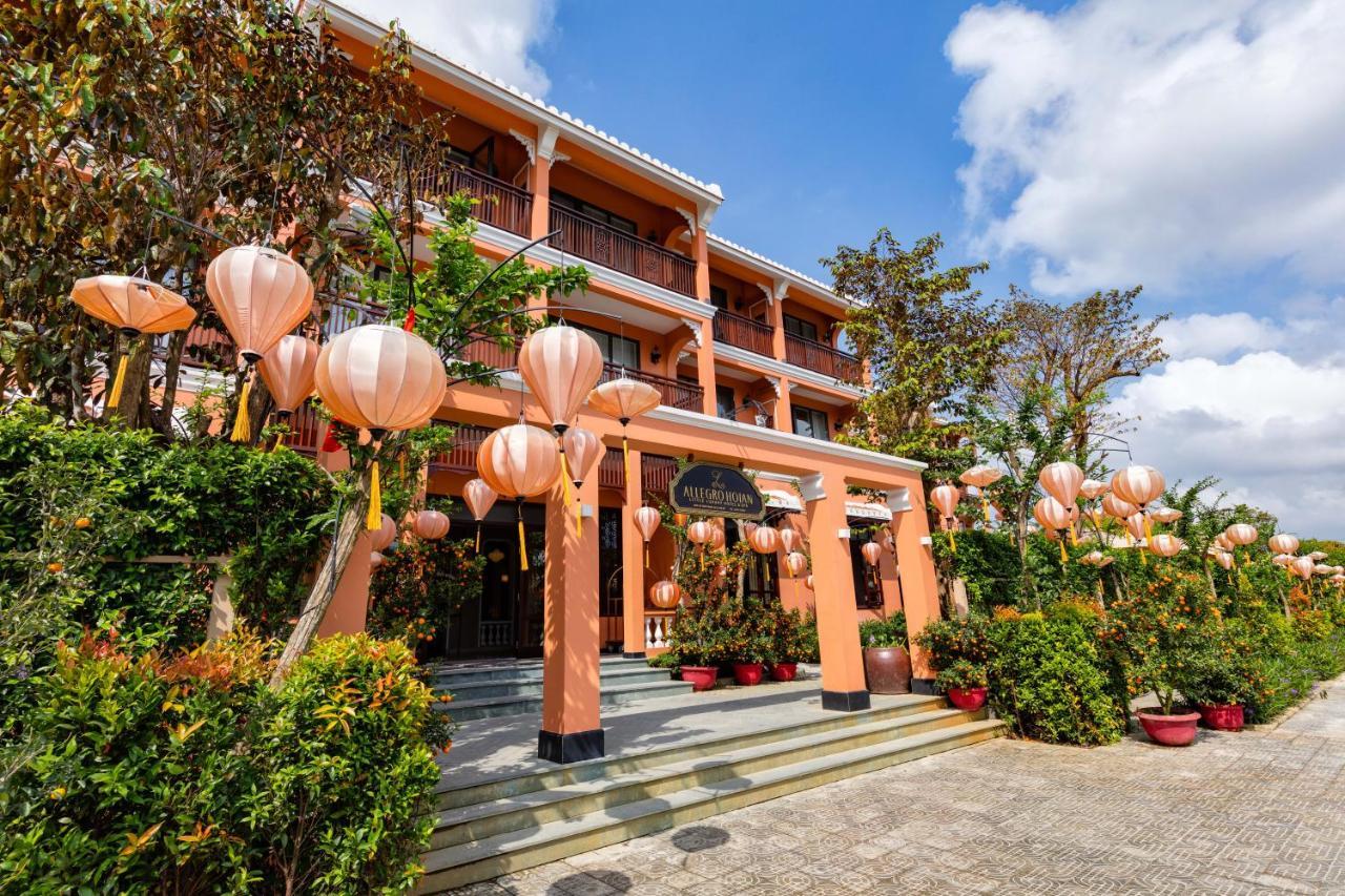 Allegro Hoi An . A Little Luxury Hotel & Spa Eksteriør billede The temple's main entrance