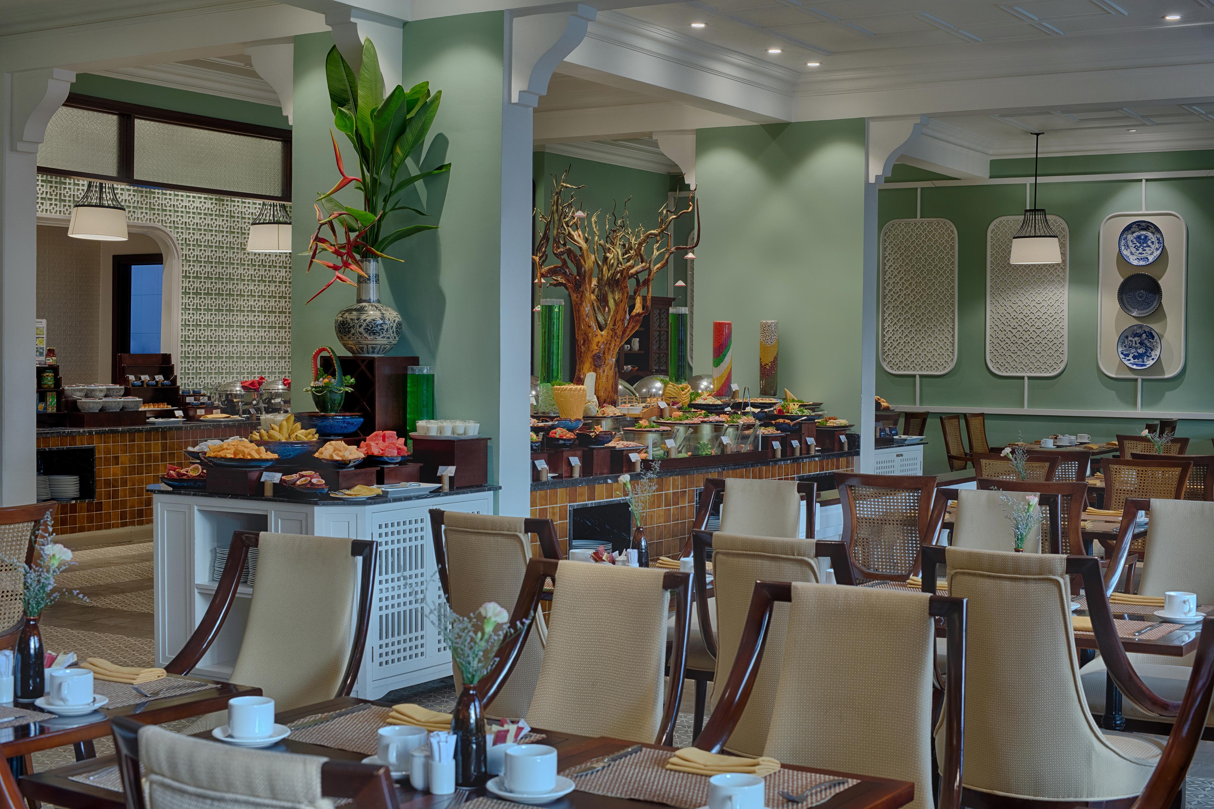 Allegro Hoi An . A Little Luxury Hotel & Spa Eksteriør billede The restaurant at the hotel